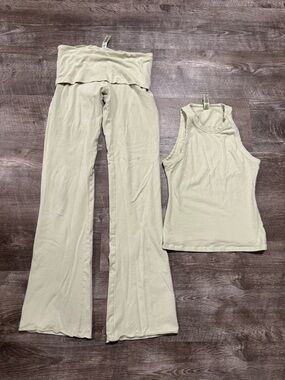 SKIMS Matching Set Leggings & Tank Top Size Small